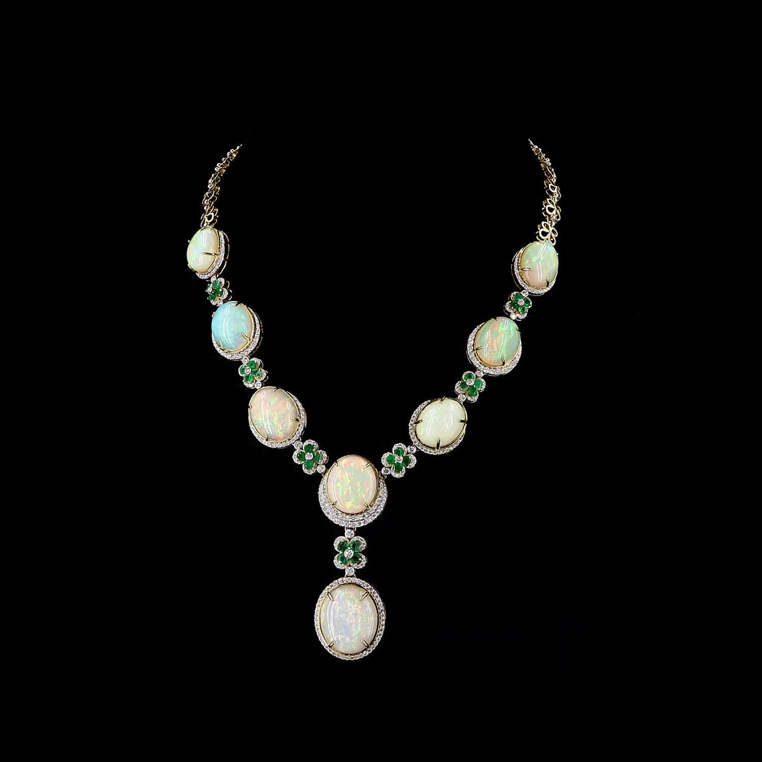 Grand Opal & Emerald Suite