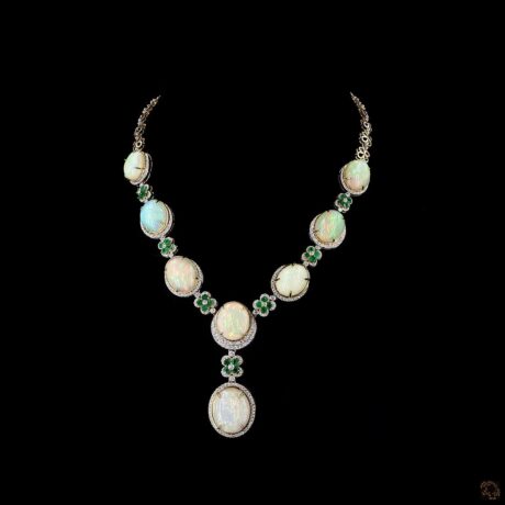 Grand Opal & Emerald Suite