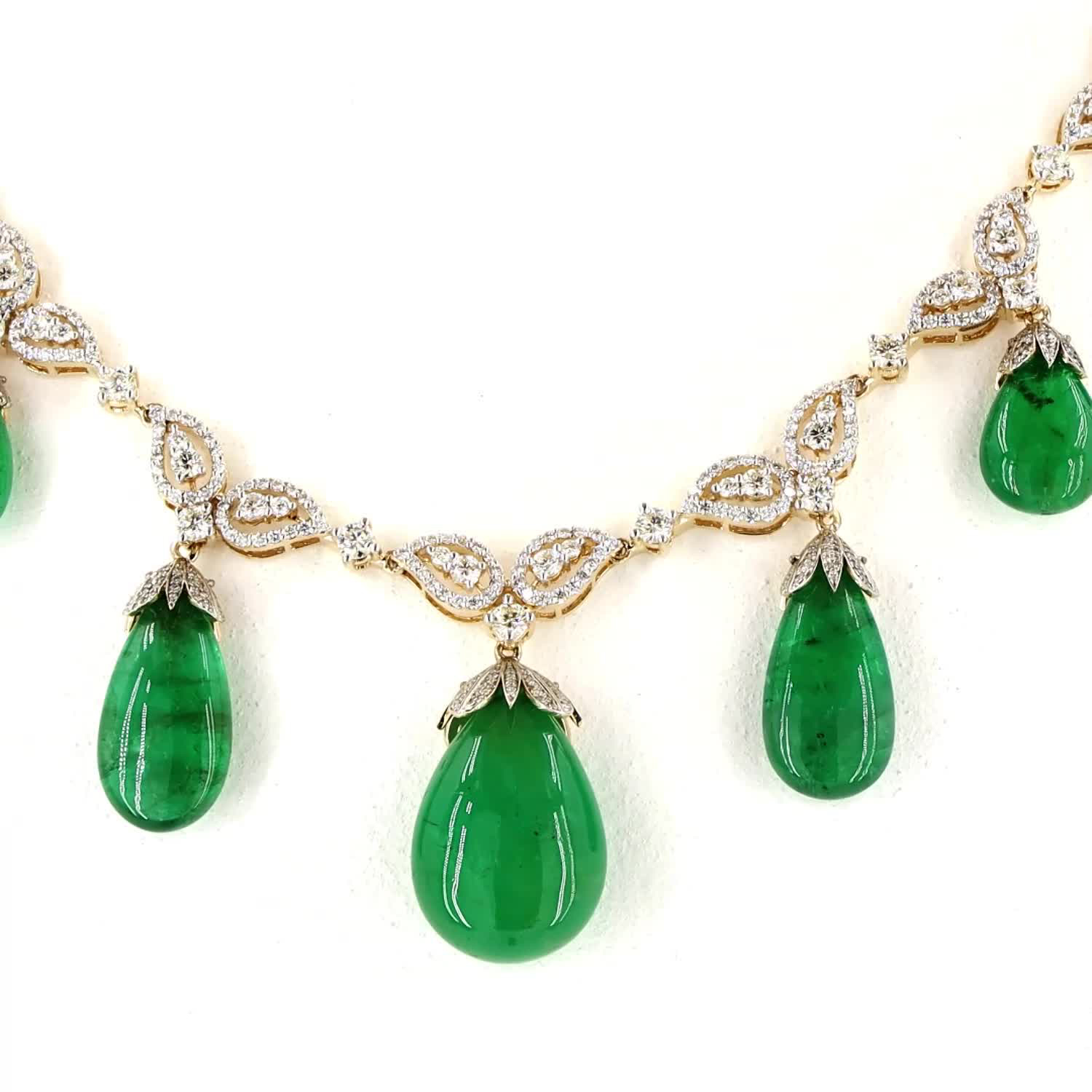Thirteen Drop Emerald Suite - Image 2