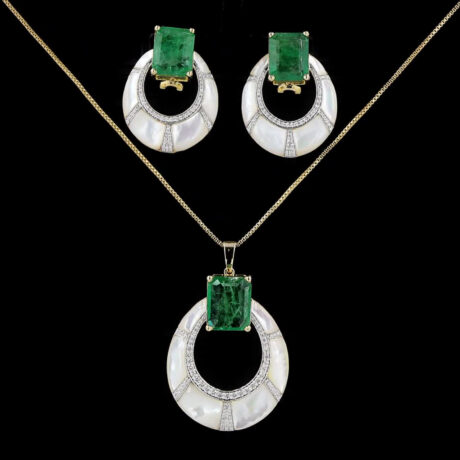 Mother of Pearl, Emeralds, and Diamonds Set