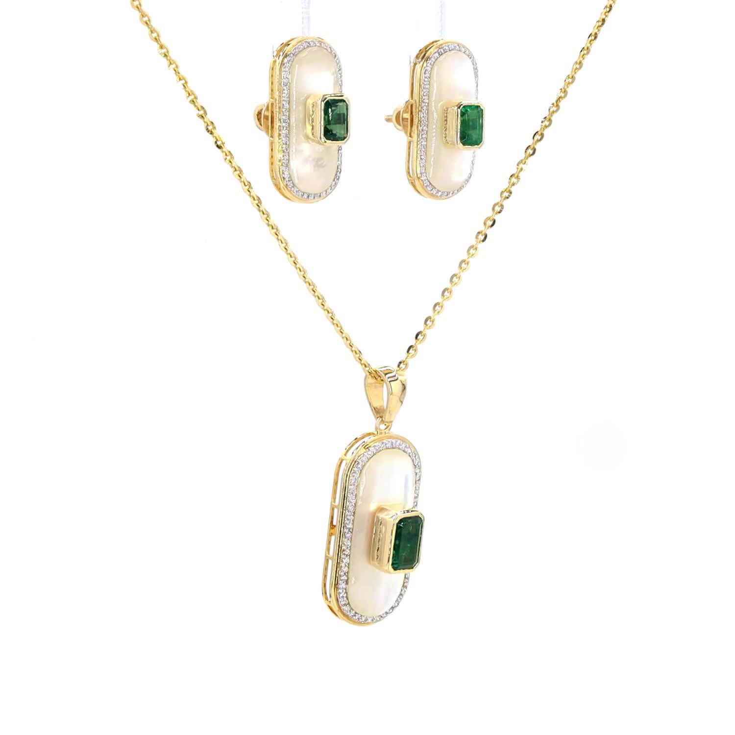 Pendant Set With Mother Of Pearl + Emerald - Image 3
