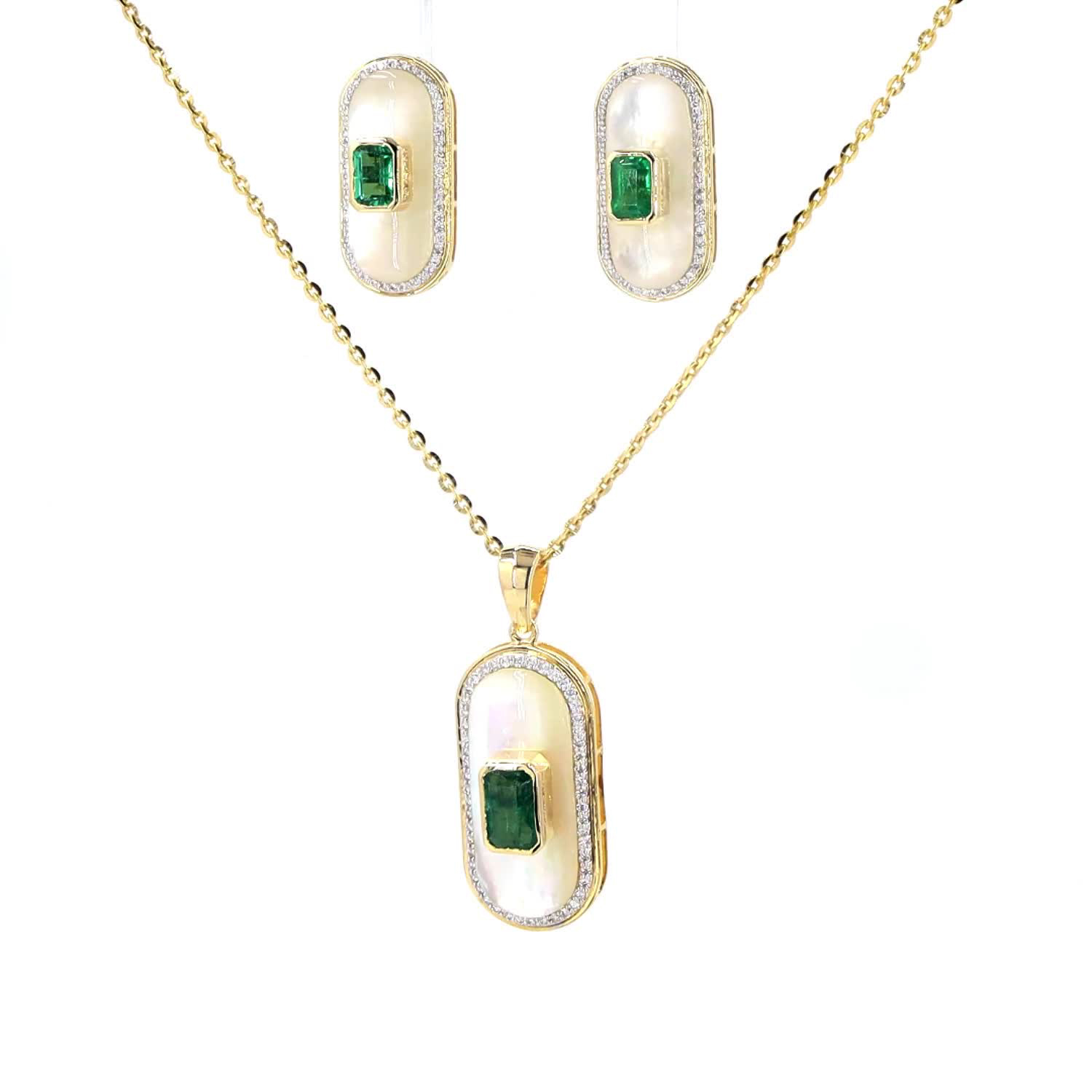 Pendant Set With Mother Of Pearl + Emerald - Image 4